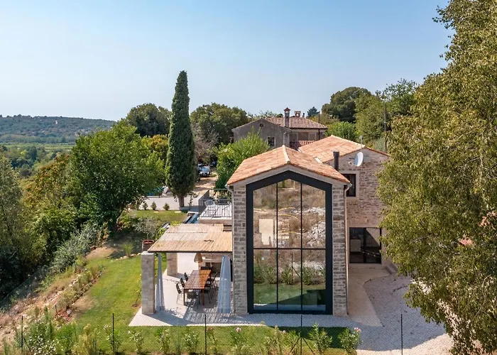 La Vinella With Heated Pool
