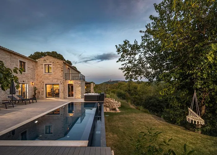 La Vinella With Heated Pool * Buje