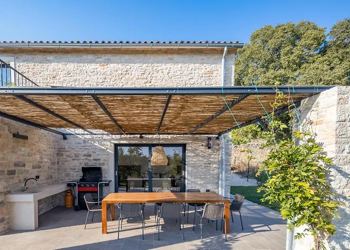 La Vinella With Heated Pool Βίλα *
