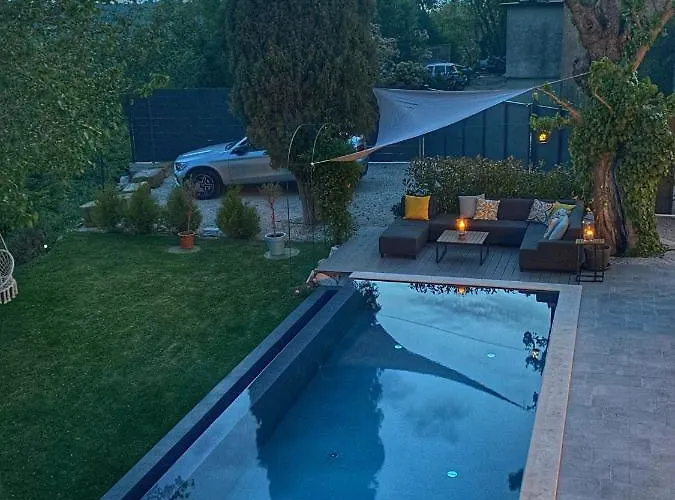 La Vinella With Heated Pool