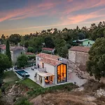 La Vinella With Heated Pool Villa *