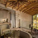 La Vinella With Heated Pool *