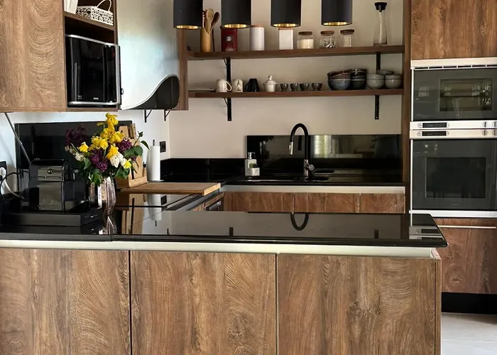 빌라 La Vinella With Heated Pool 부제